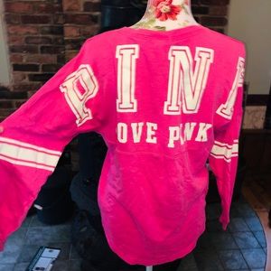 VS Pink varsity crew